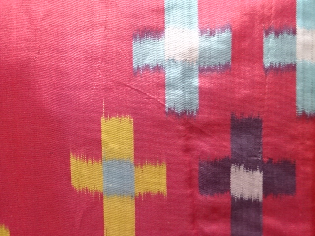 JAPANESE KIMONO / ANTIQUE KIMONO / TAISHO ROMAN STYLE / MEISEN / SILK / WOVEN CROSS KASURI